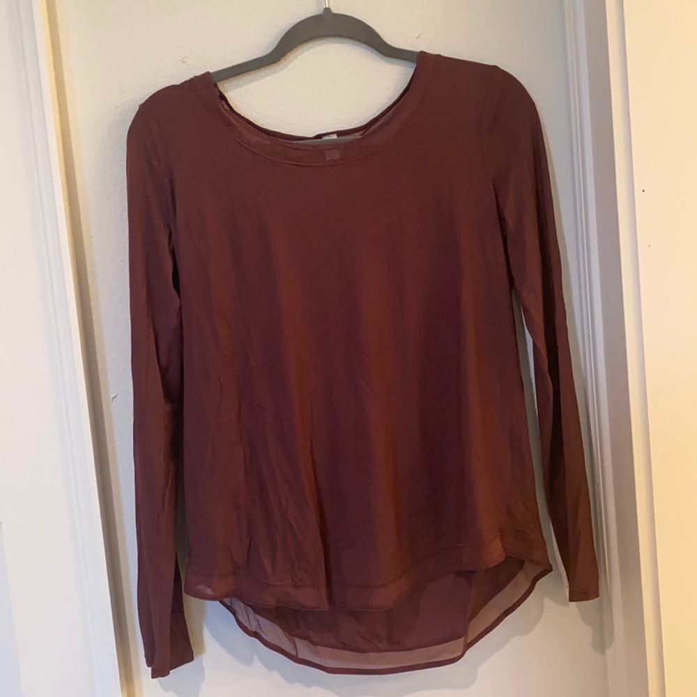 Lululemon top